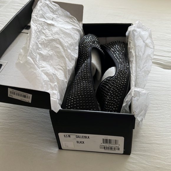 Inc brand black flats - Picture 6 of 8